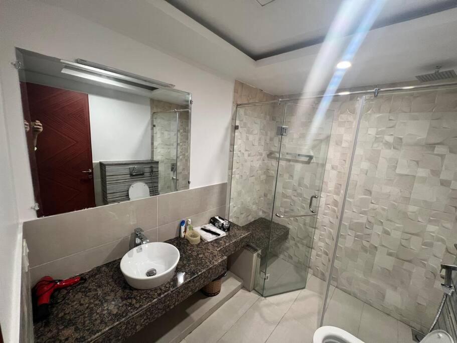 Sunset Luxury Gold Crest Mall Residency Lahaur Zewnętrze zdjęcie