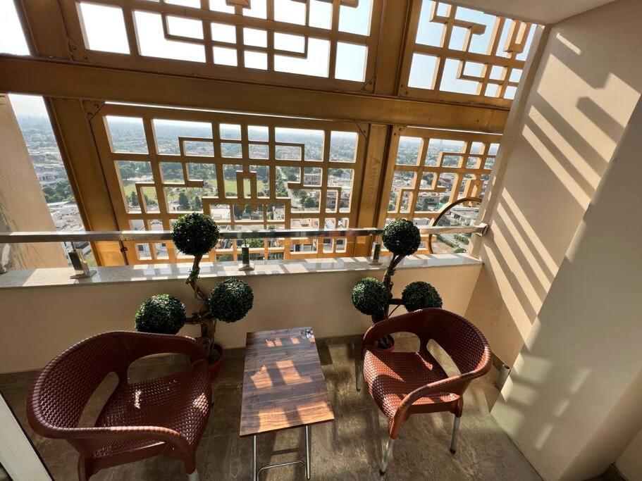 Sunset Luxury Gold Crest Mall Residency Lahaur Zewnętrze zdjęcie